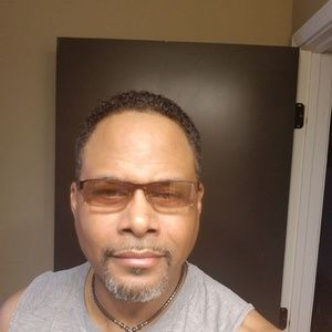 Meet your Posher, Dwayne